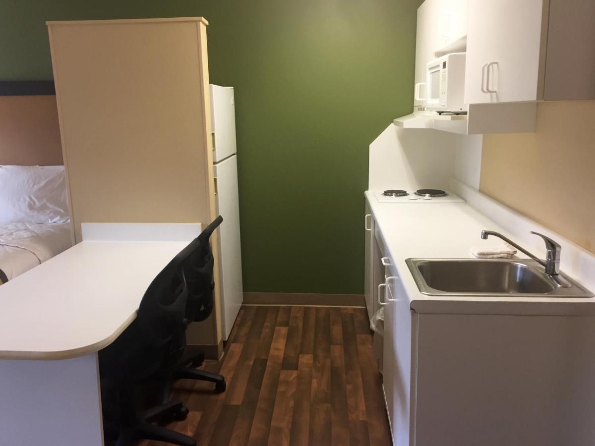 Extended Stay America Select Suites - Chicago - Hanover Park Eksteriør billede