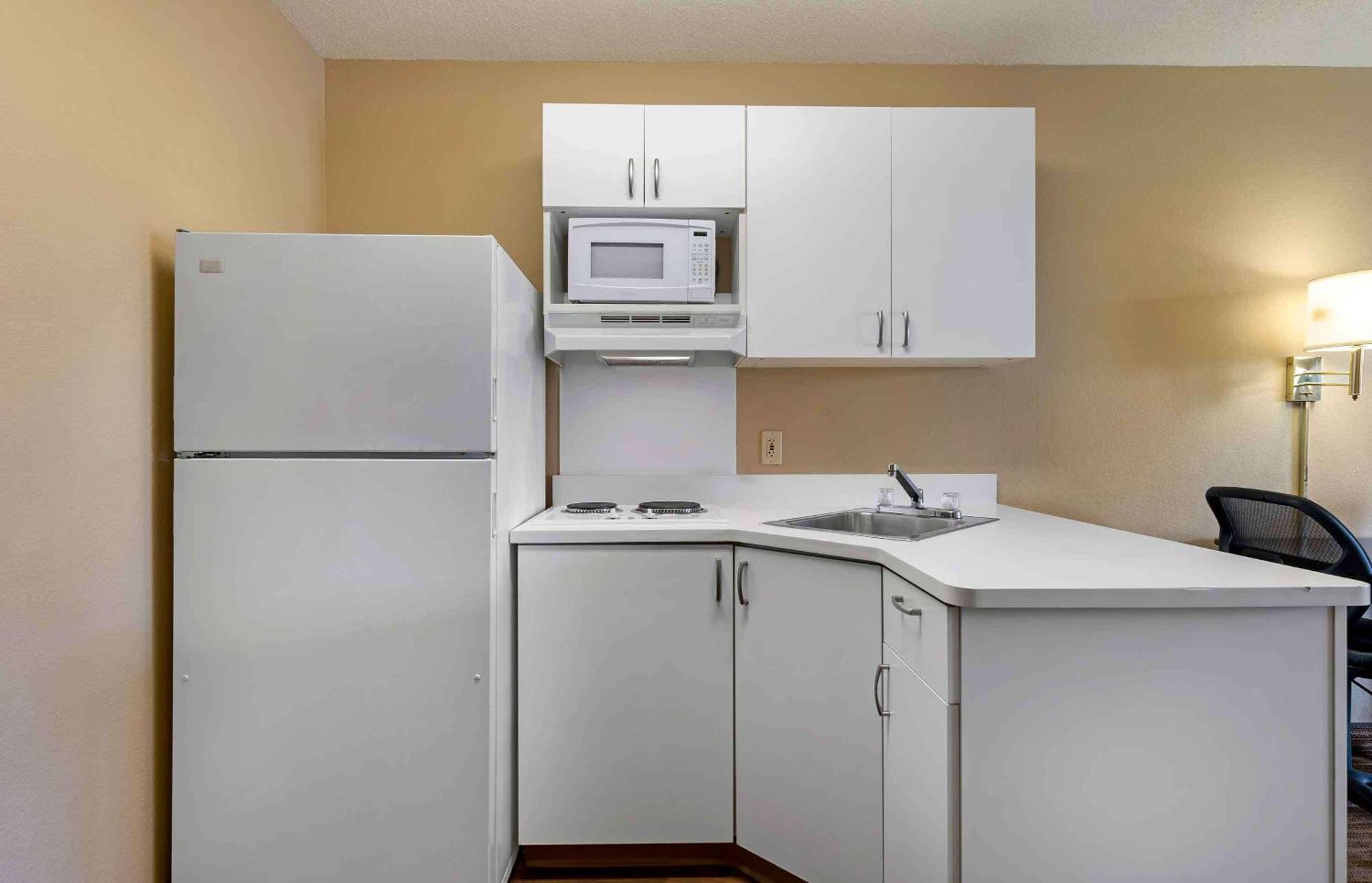 Extended Stay America Select Suites - Chicago - Hanover Park Eksteriør billede
