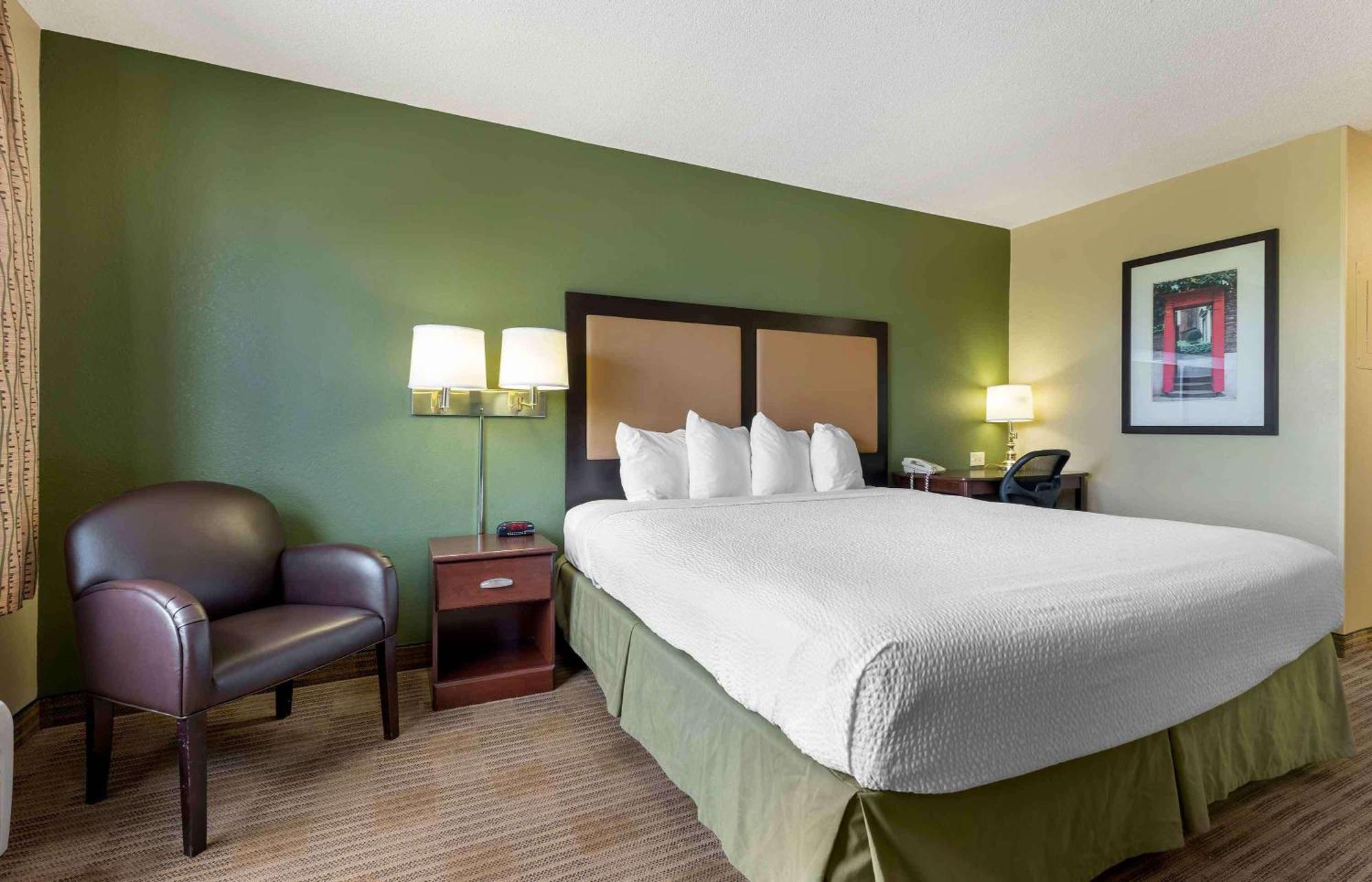 Extended Stay America Select Suites - Chicago - Hanover Park Eksteriør billede
