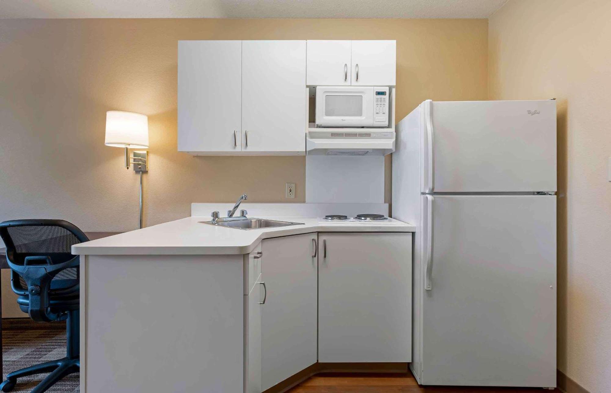 Extended Stay America Select Suites - Chicago - Hanover Park Eksteriør billede