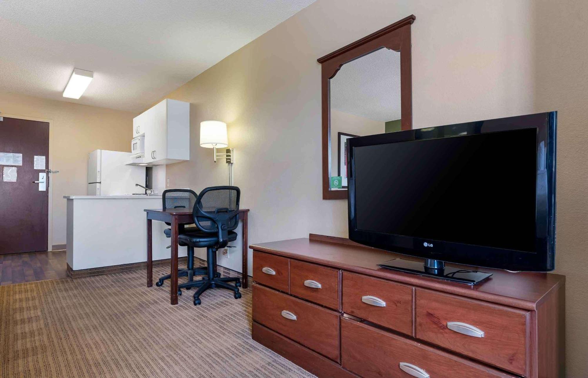 Extended Stay America Select Suites - Chicago - Hanover Park Eksteriør billede